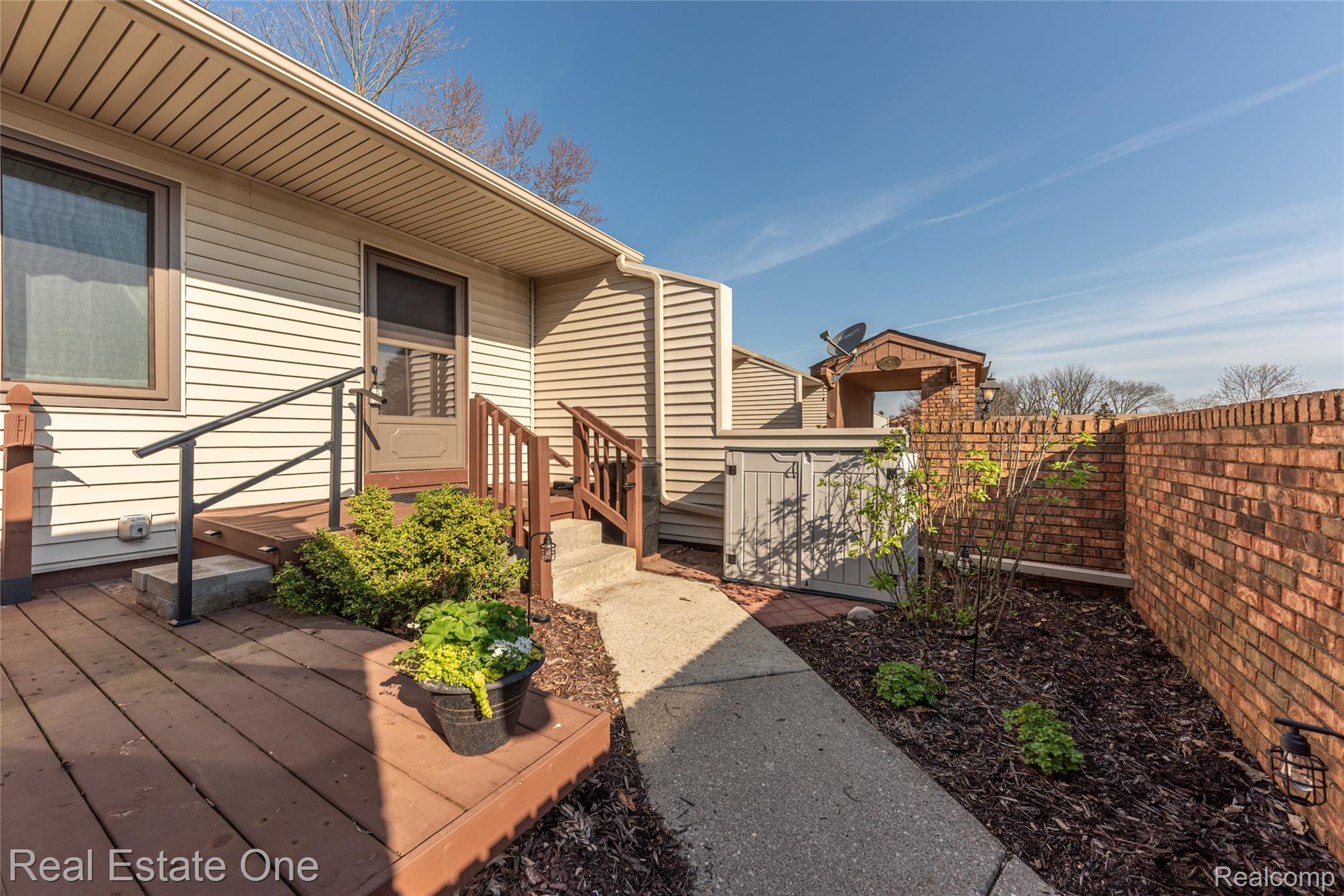 25803 Lexington Drive 4