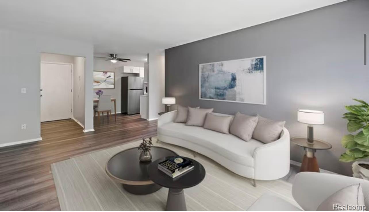 48200 W Pontiac Trail 94