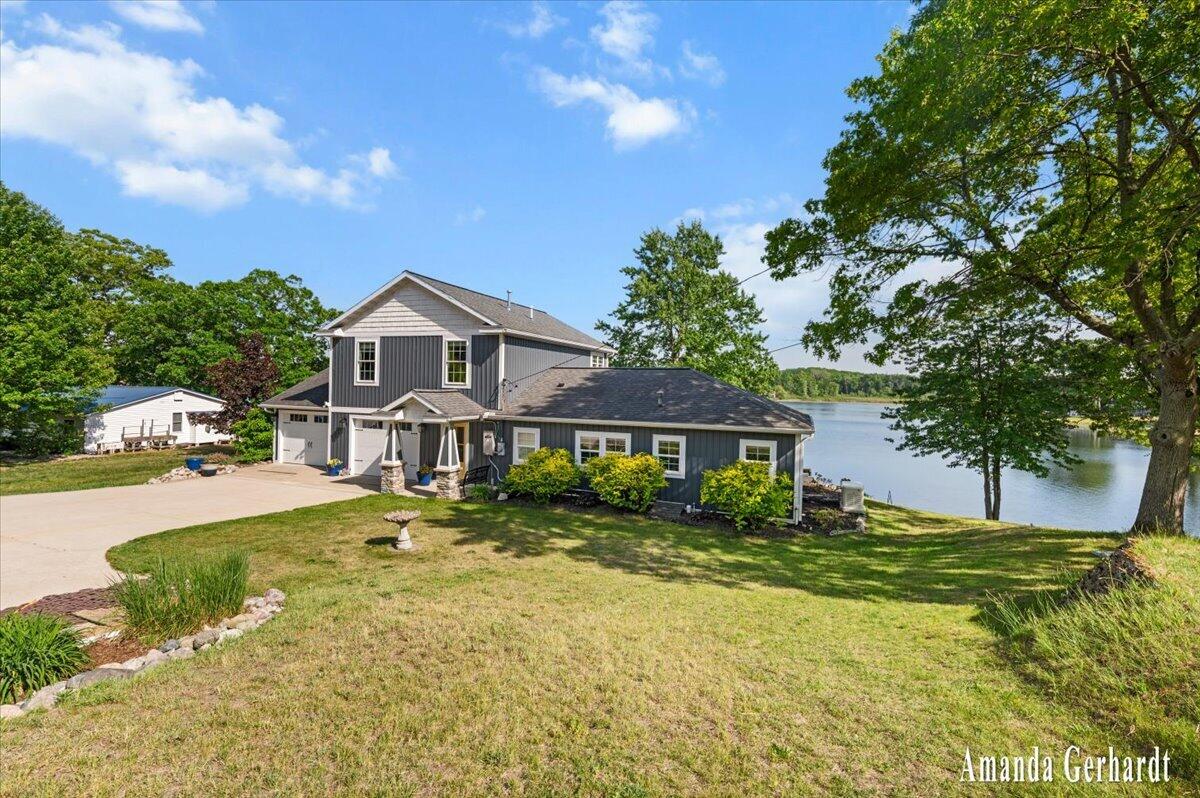 3691 Holiday Drive