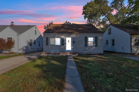 Tiny photo for 24120 Lehigh Street, Dearborn Heights City, MI 48125 (MLS # 20261084754)