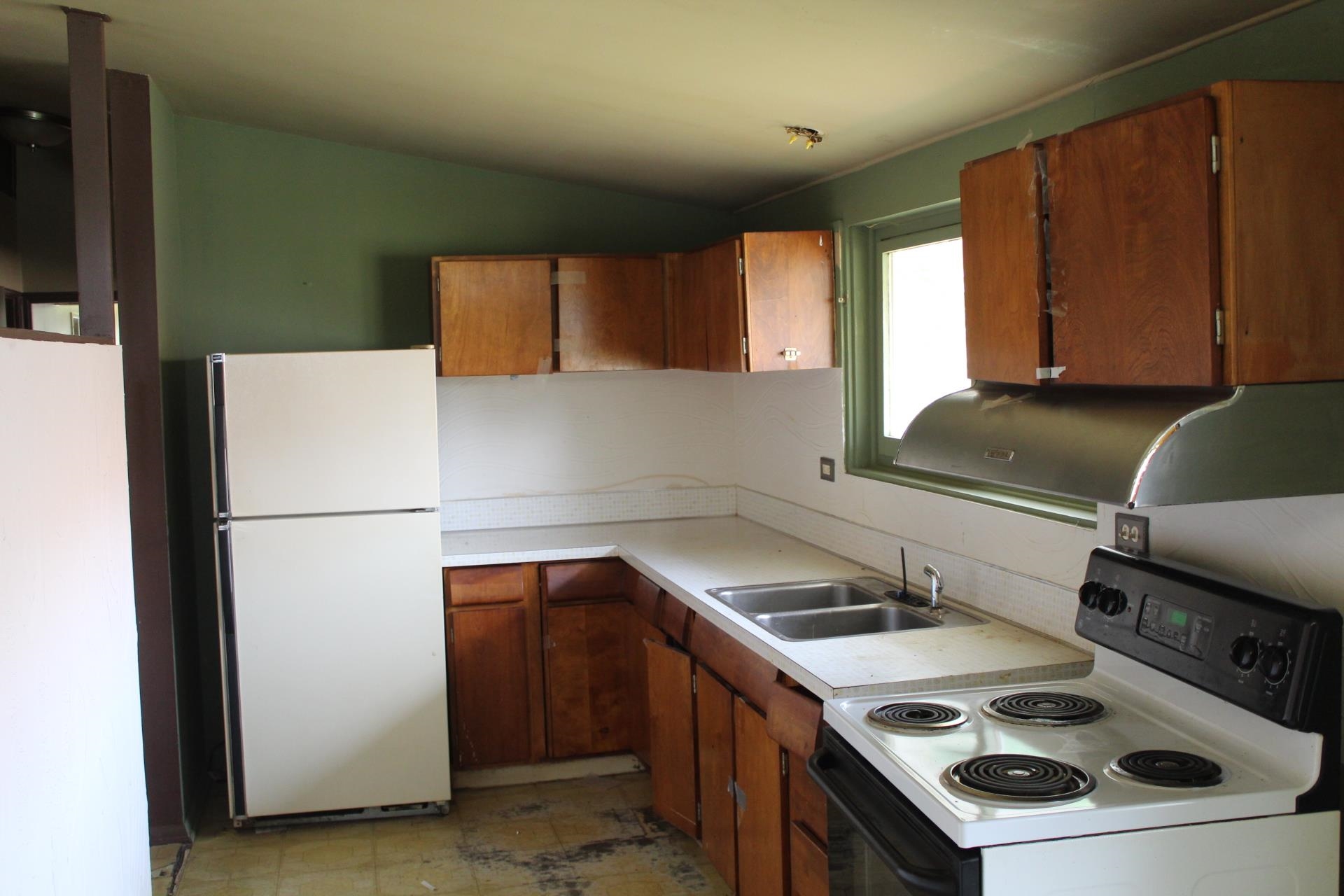 1856 S Averill Avenue