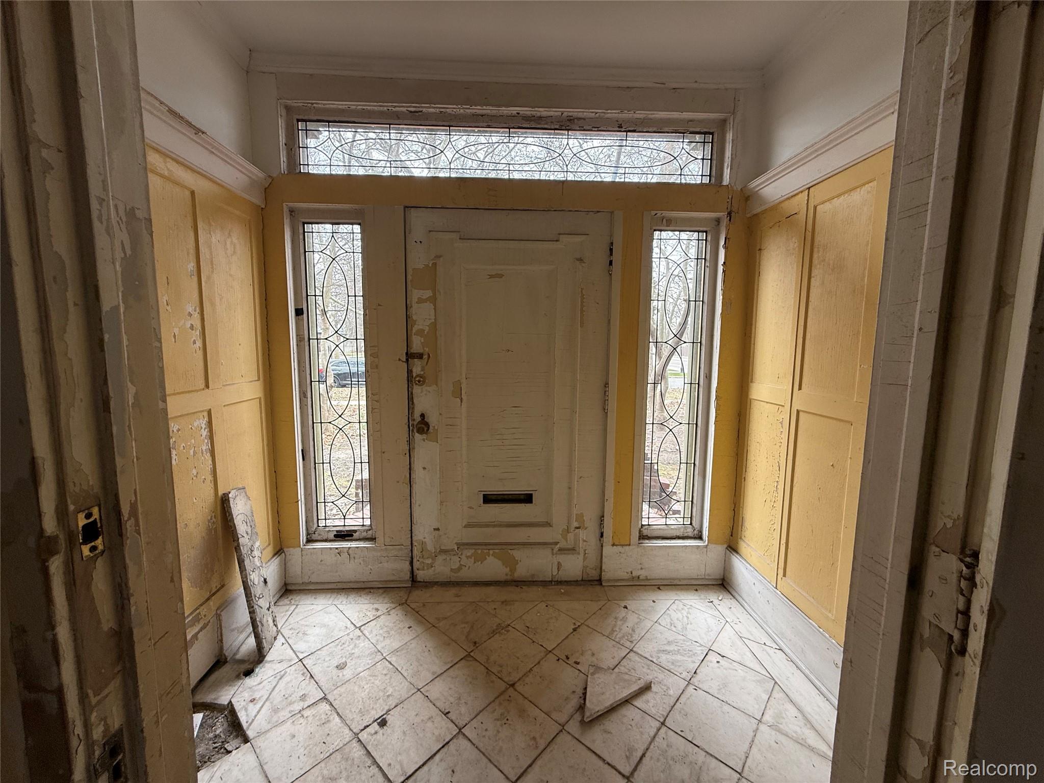 1818 Iroquois Street