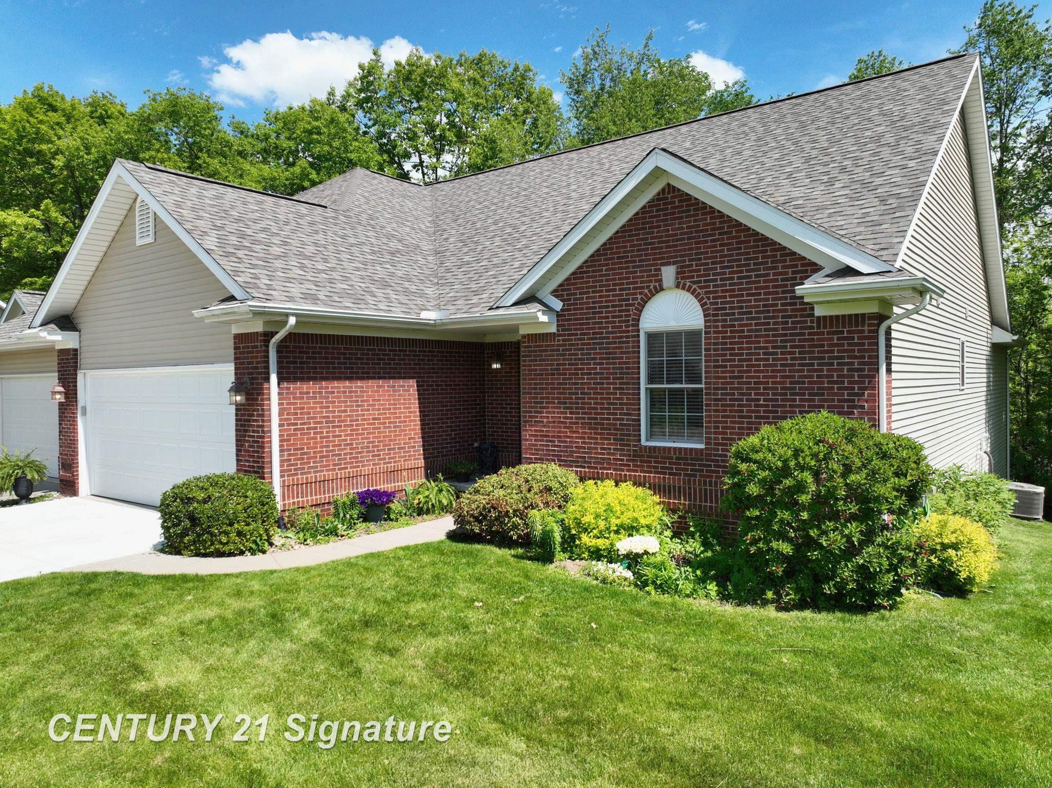5505 Hidden Oaks Circle