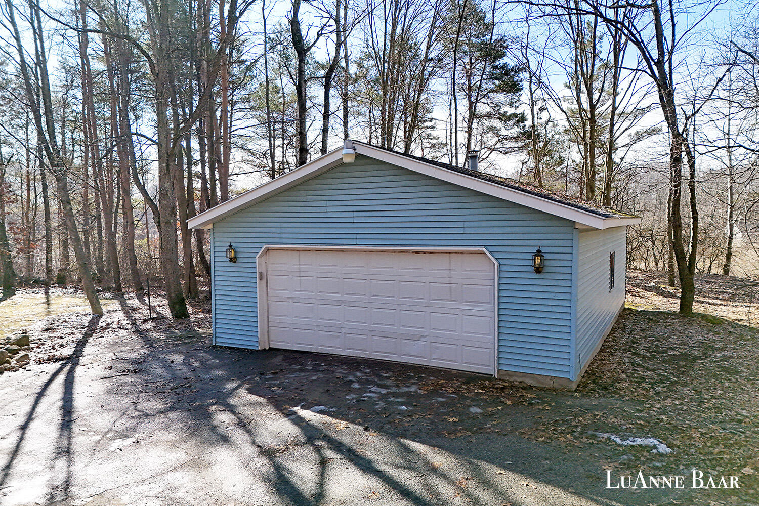 8050 Oakview Ridge Drive NE