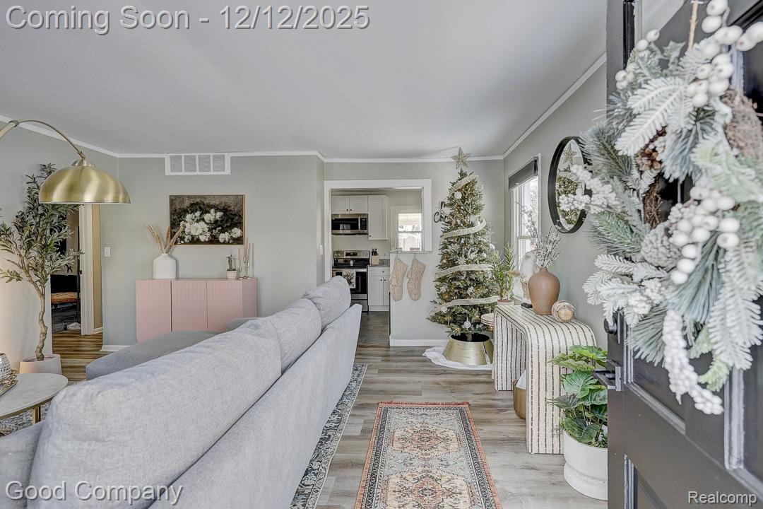 1902 Moorhouse Street