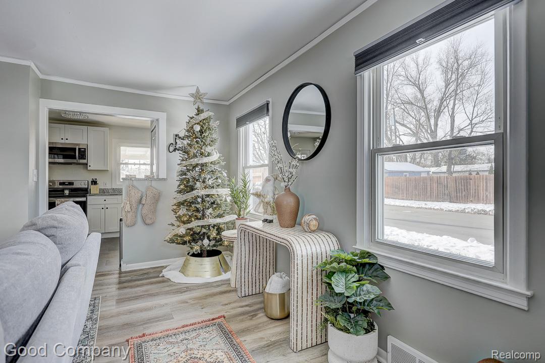 1902 Moorhouse Street