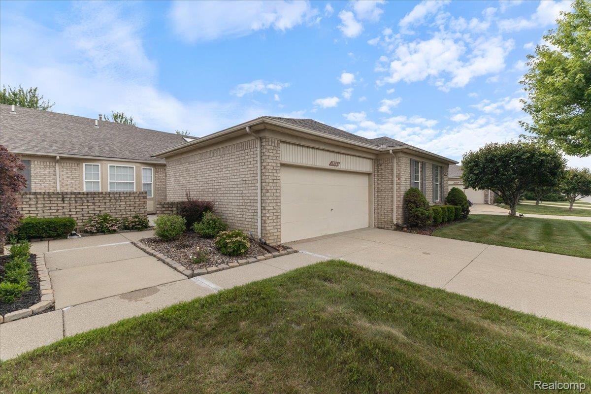 17703 Pleasant Valley Drive