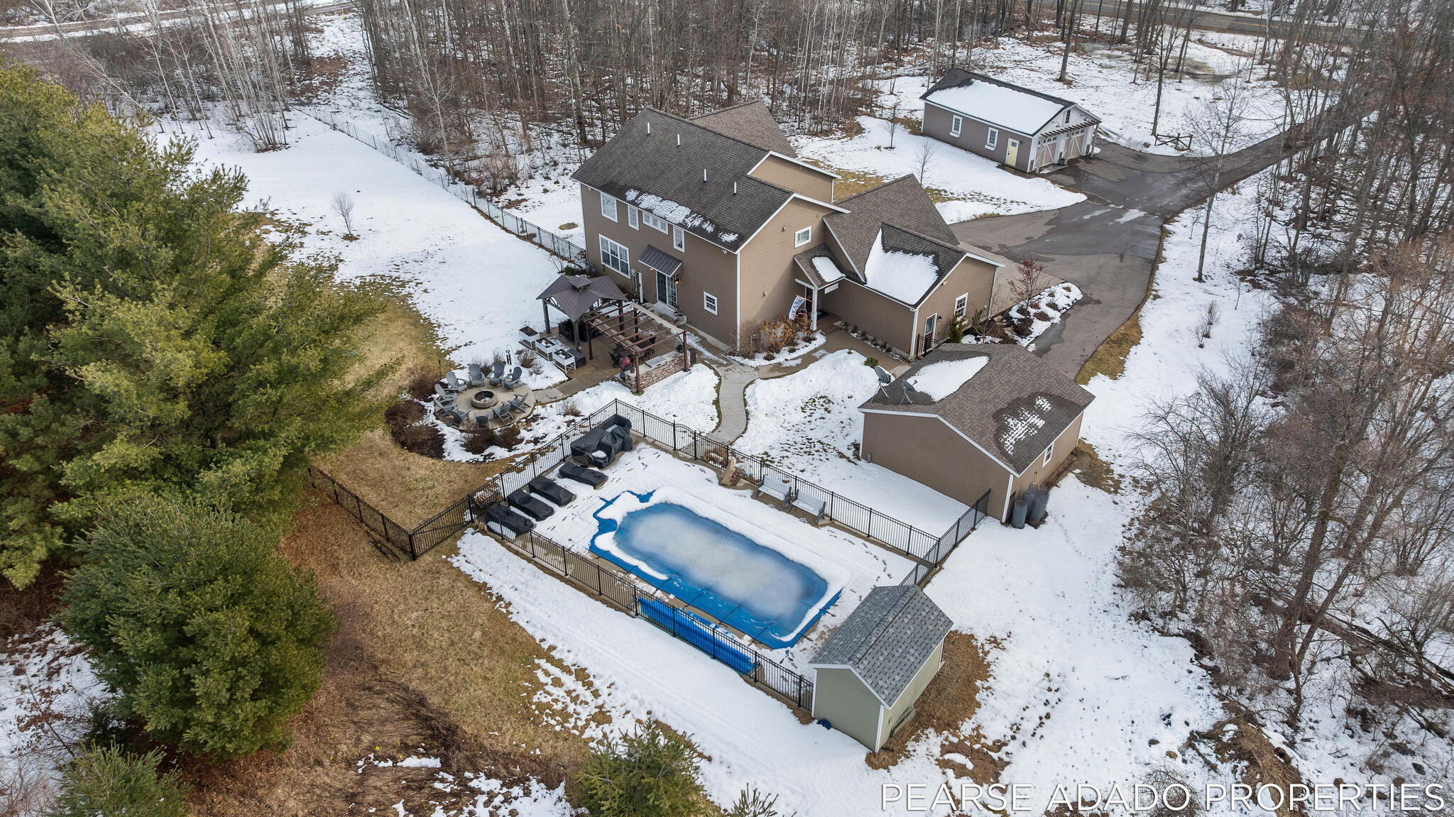 6055 15 Mile Road NE