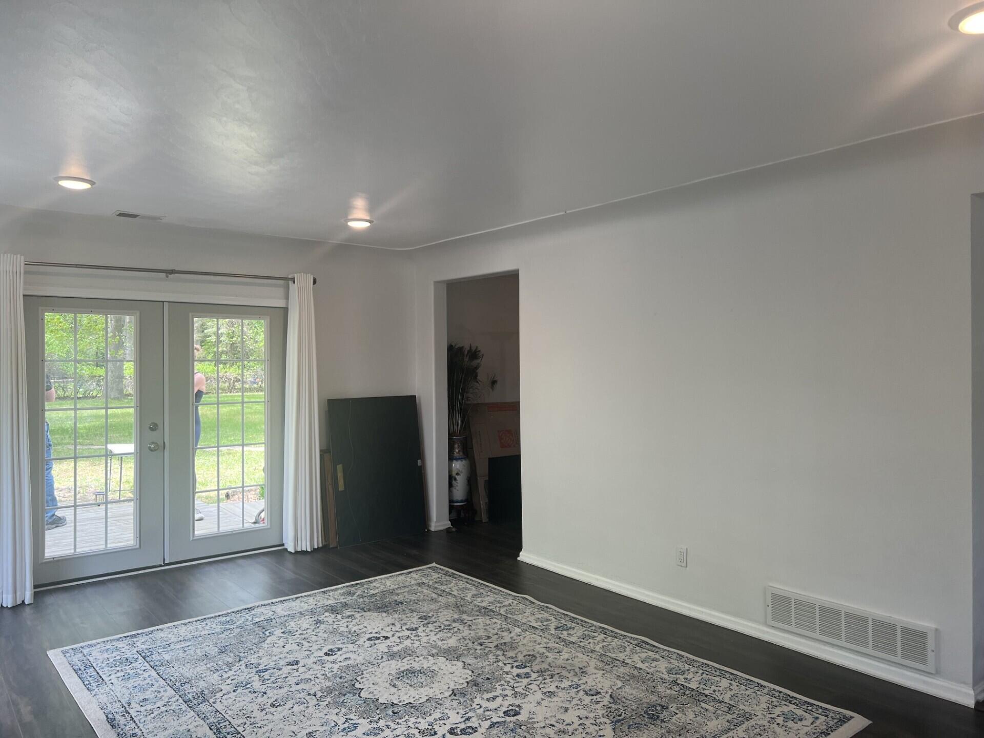 321 S Buys Road