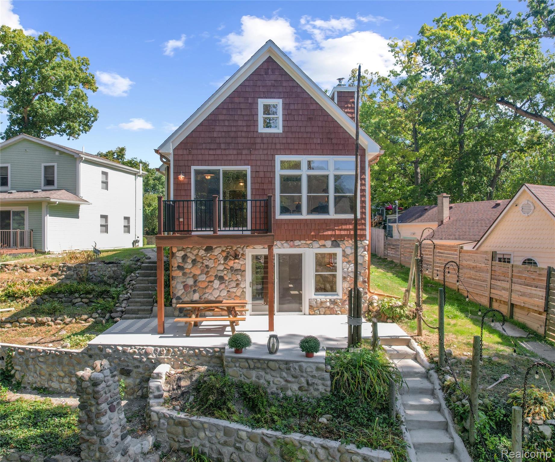 11252 Hiland Court