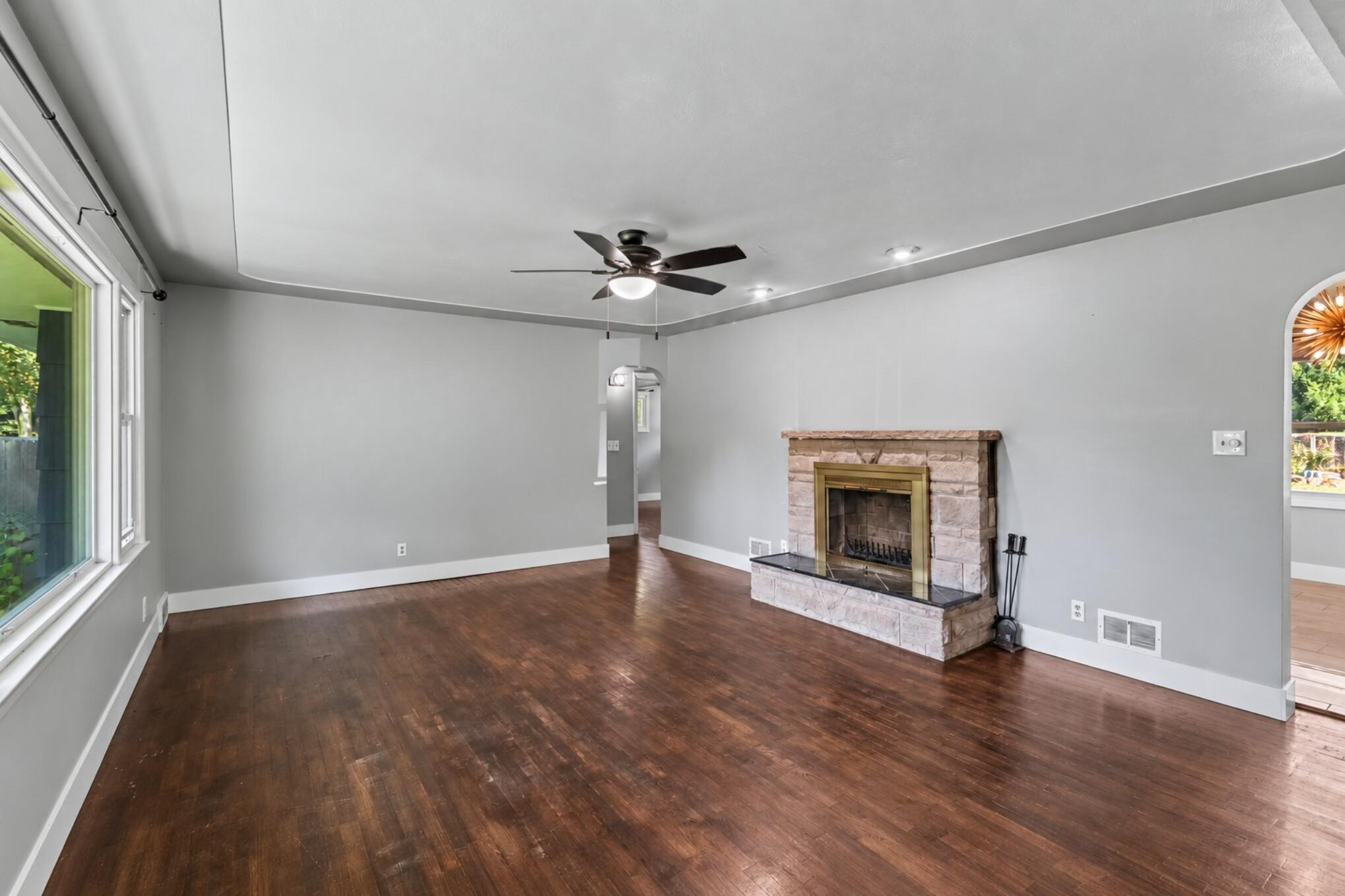 7806 N 40th Street