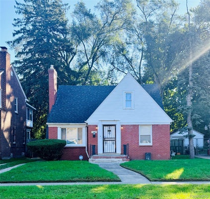 17550 SHAFTSBURY AVE, DETROIT, MI 48219 - Image 234aa4ba2b7a3b9213da2984fb535ce2/3917280493
