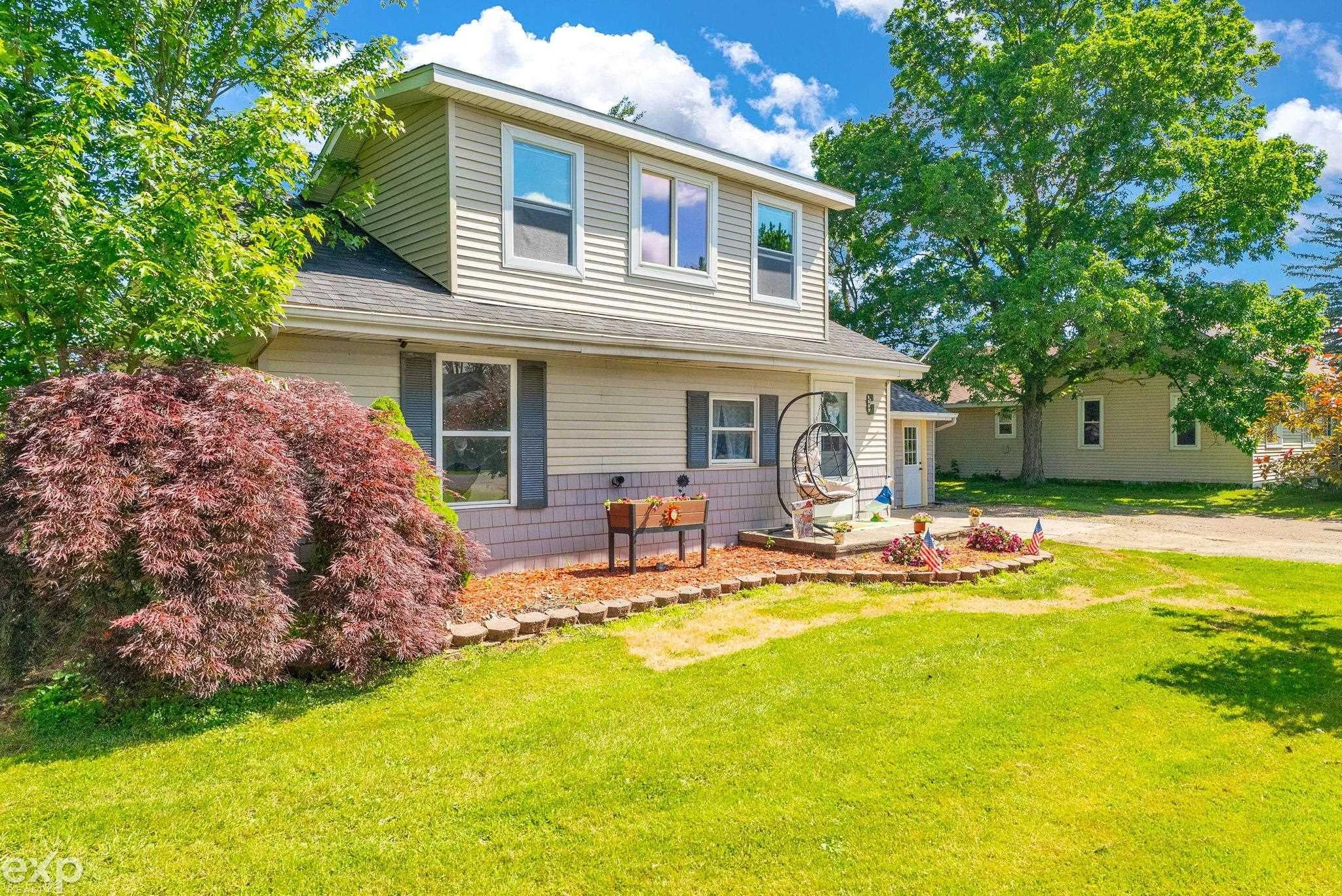 1533 Galbraith Line Road