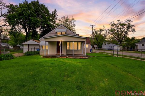 Photo of 7285 Prospect Avenue, Warren City, MI 48091 (MLS # 20261039562)