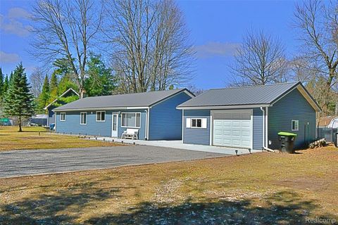 8693 South Street Richfield Township MI 48656