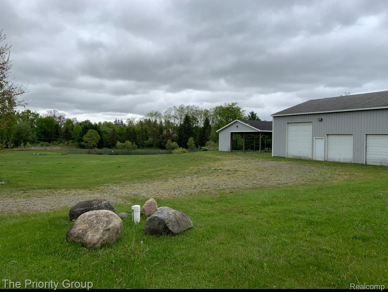 1580 N Ortonville Road N