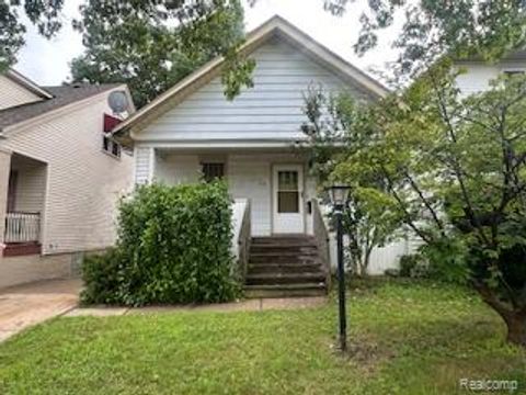 1451 Beaconsfield Avenue Grosse Pointe City MI 48230