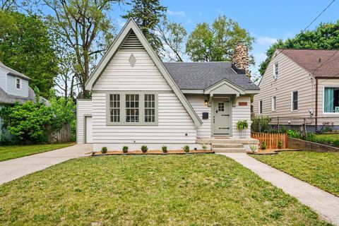 1724 Rossman Avenue SE Grand Rapids City MI 49507