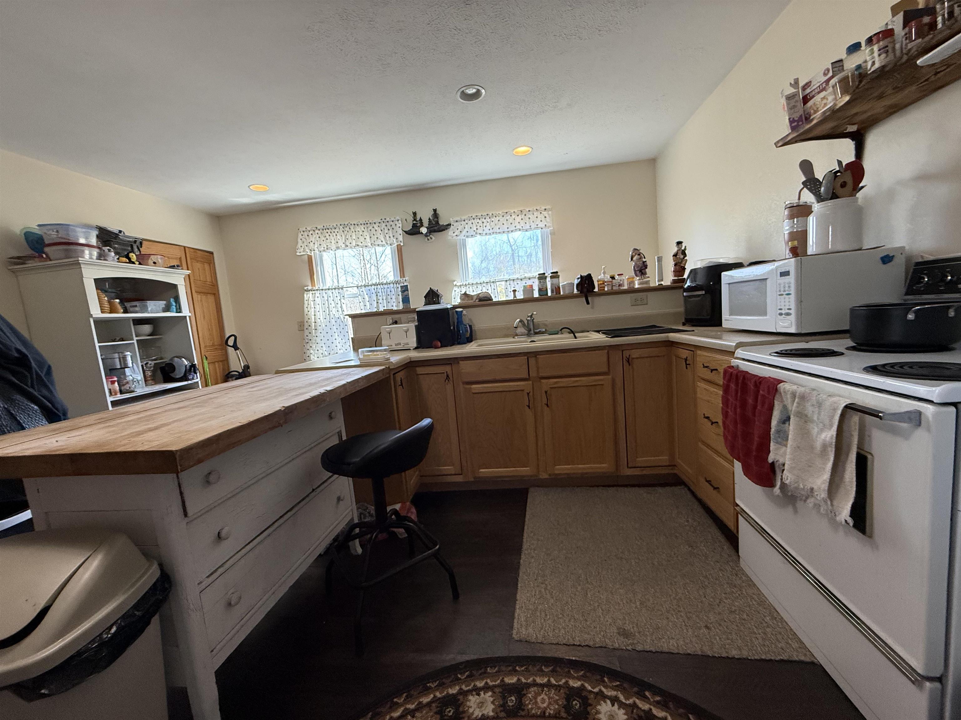 2856 Valley Road, Nw