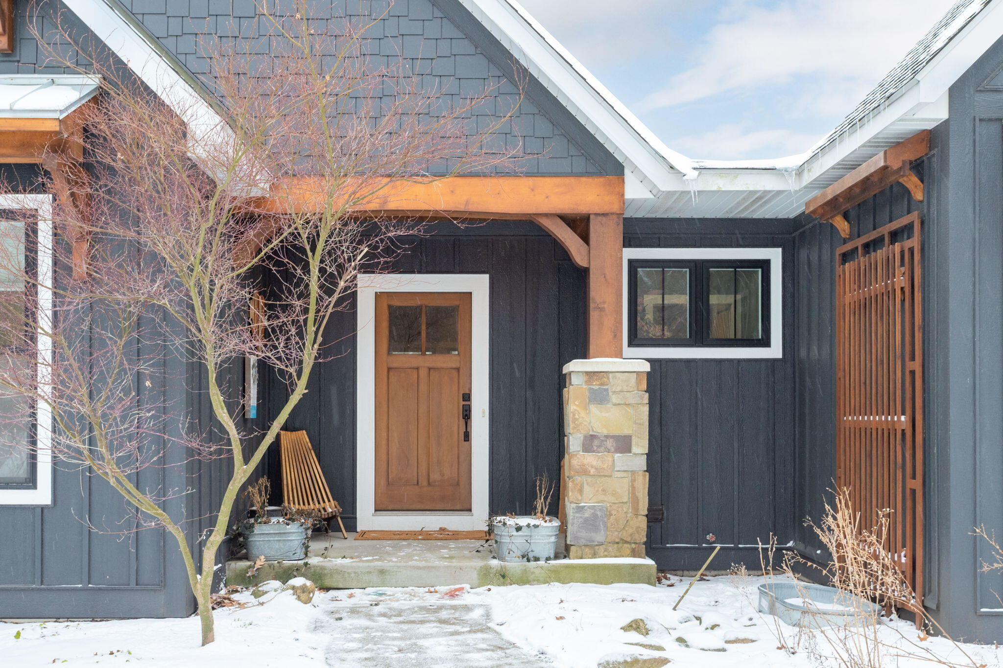 3175 Light House Way