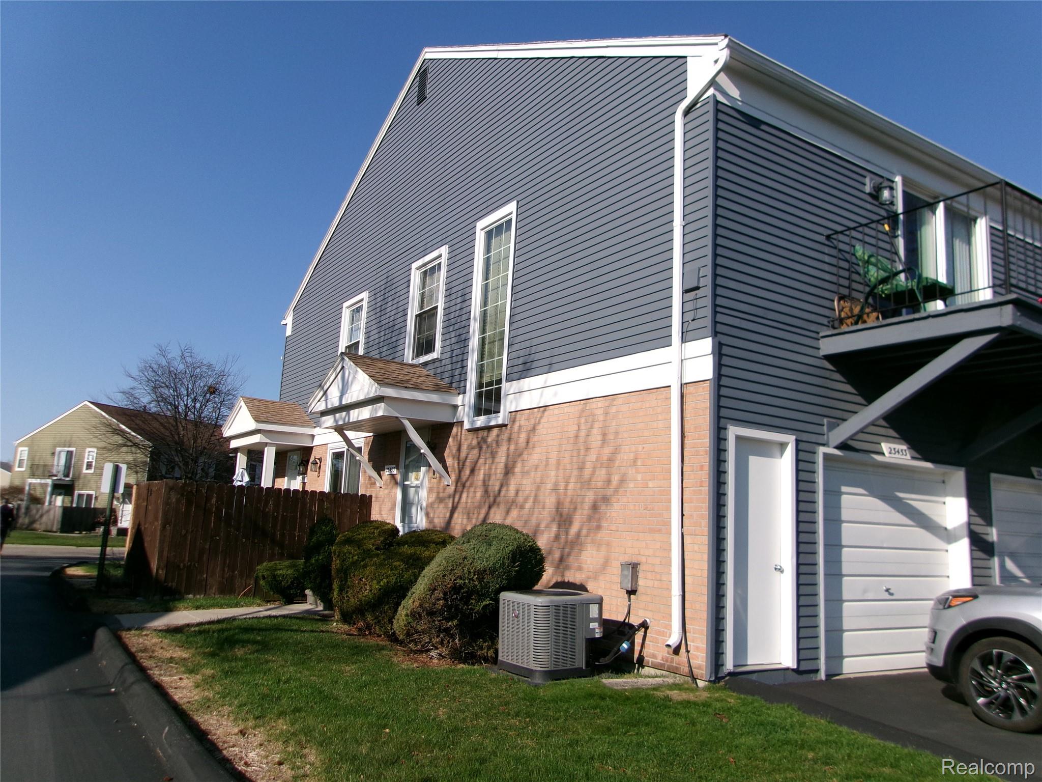 23453 Stonehenge Boulevard 128