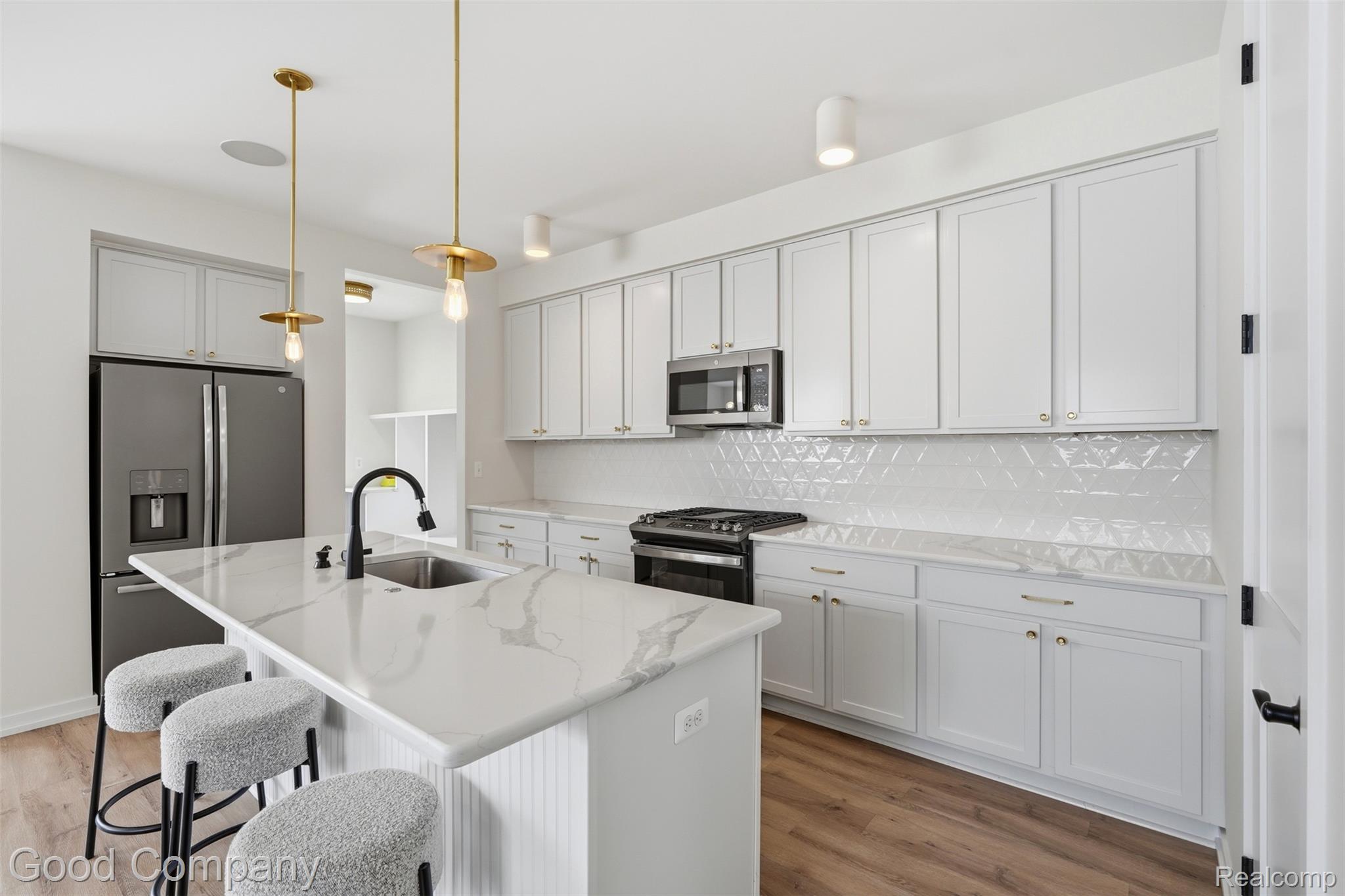8431 Kenberton Drive