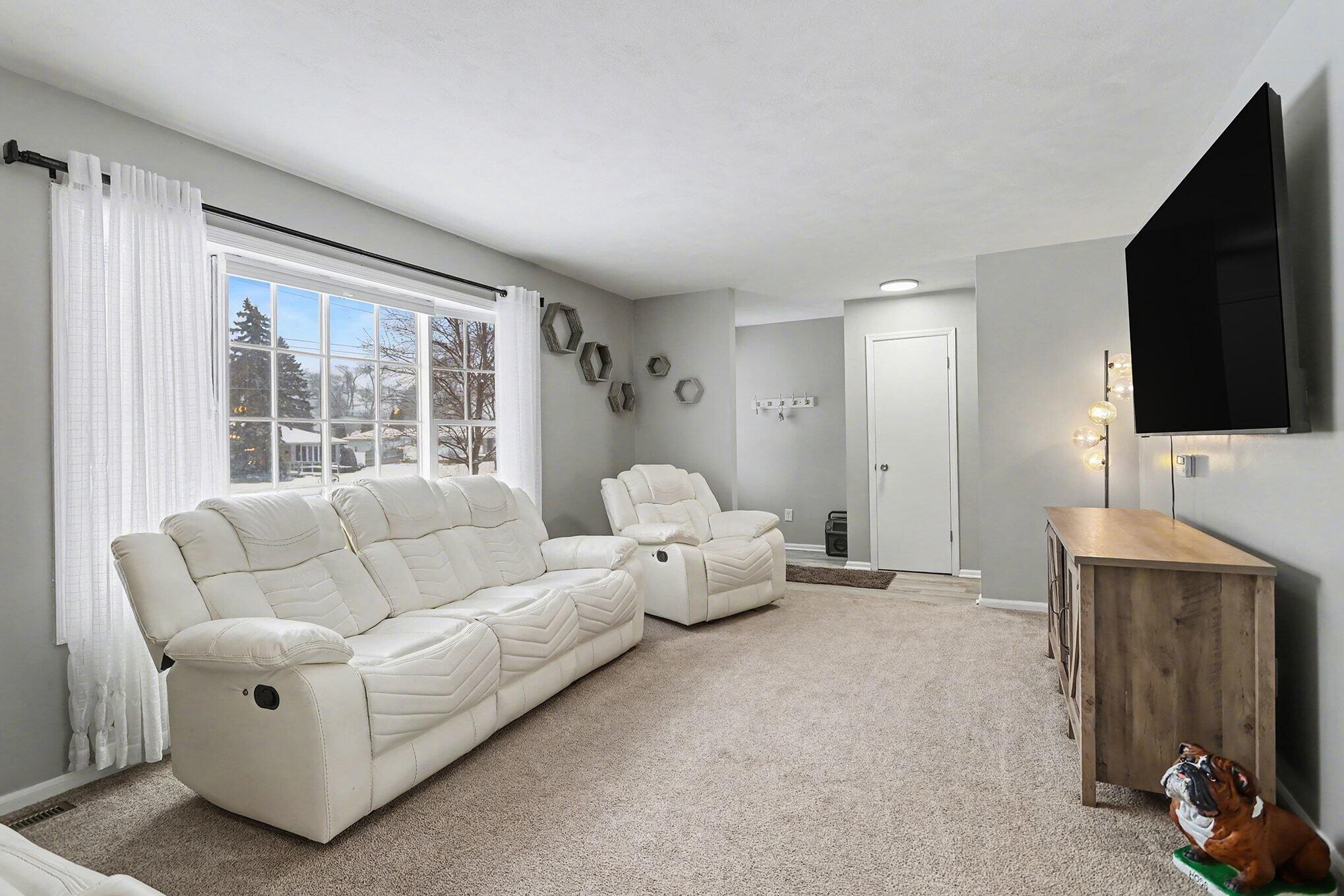 604 Country Club Boulevard