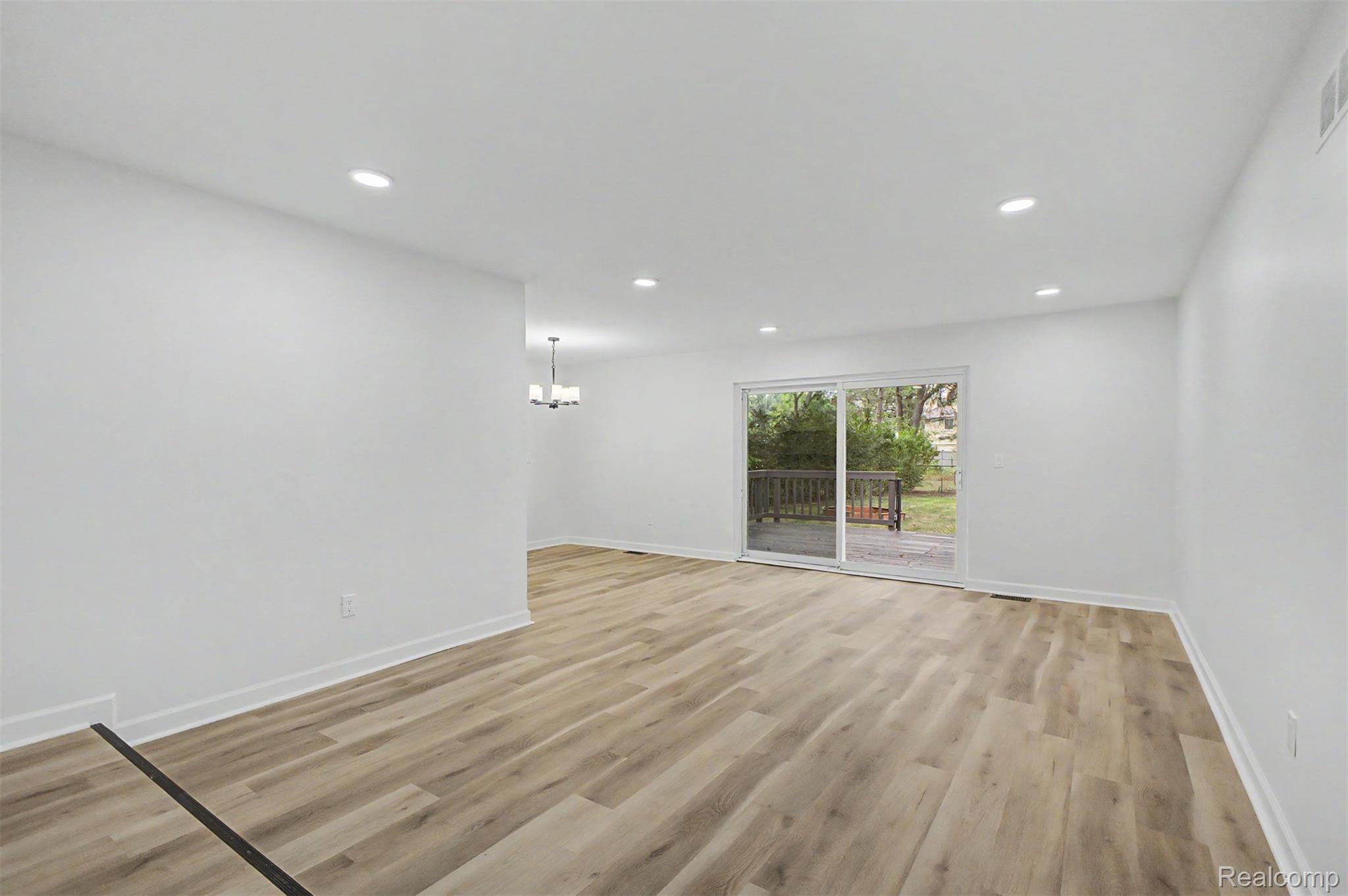 44150 S Umberland Circle