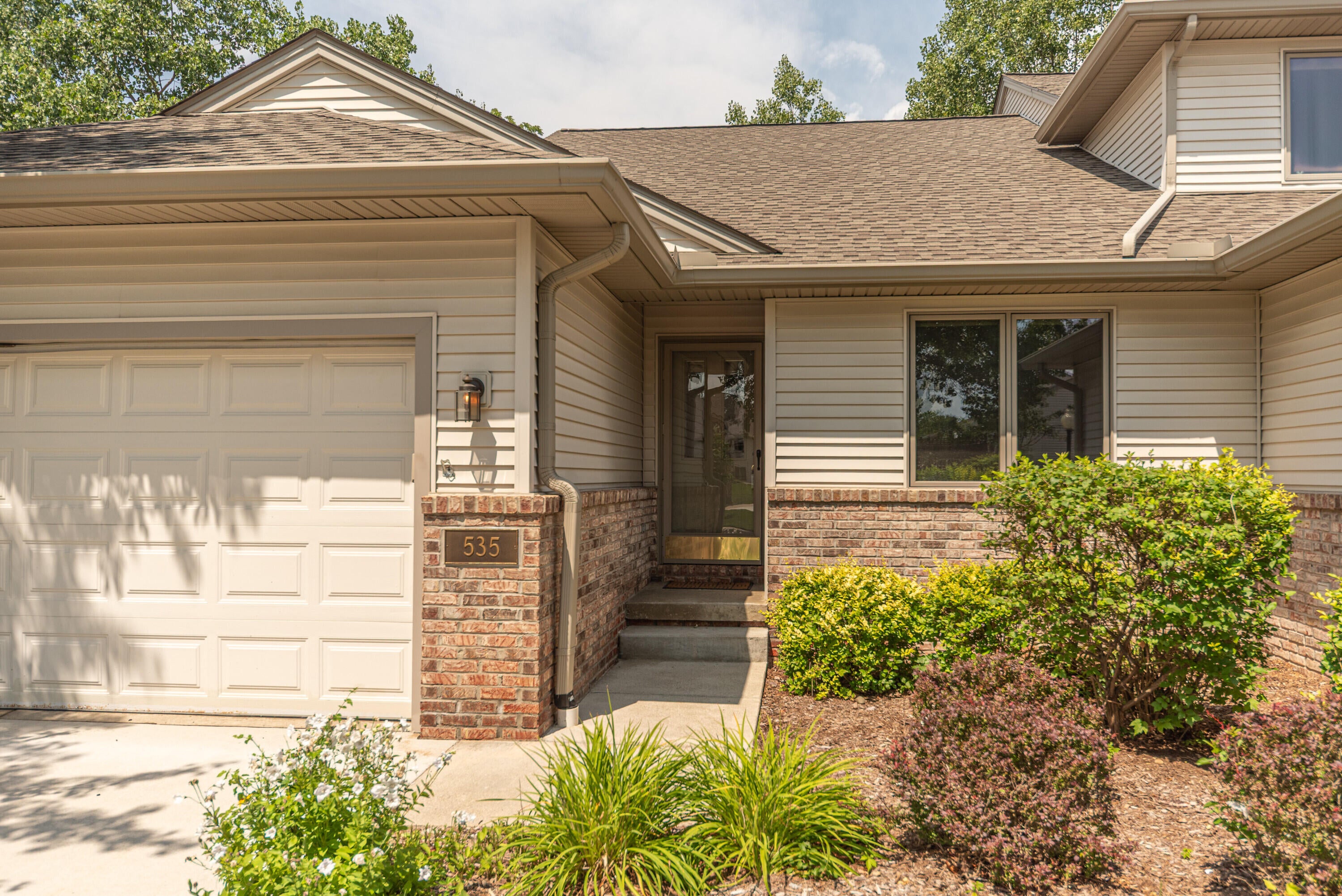 535 Sycamore Circle