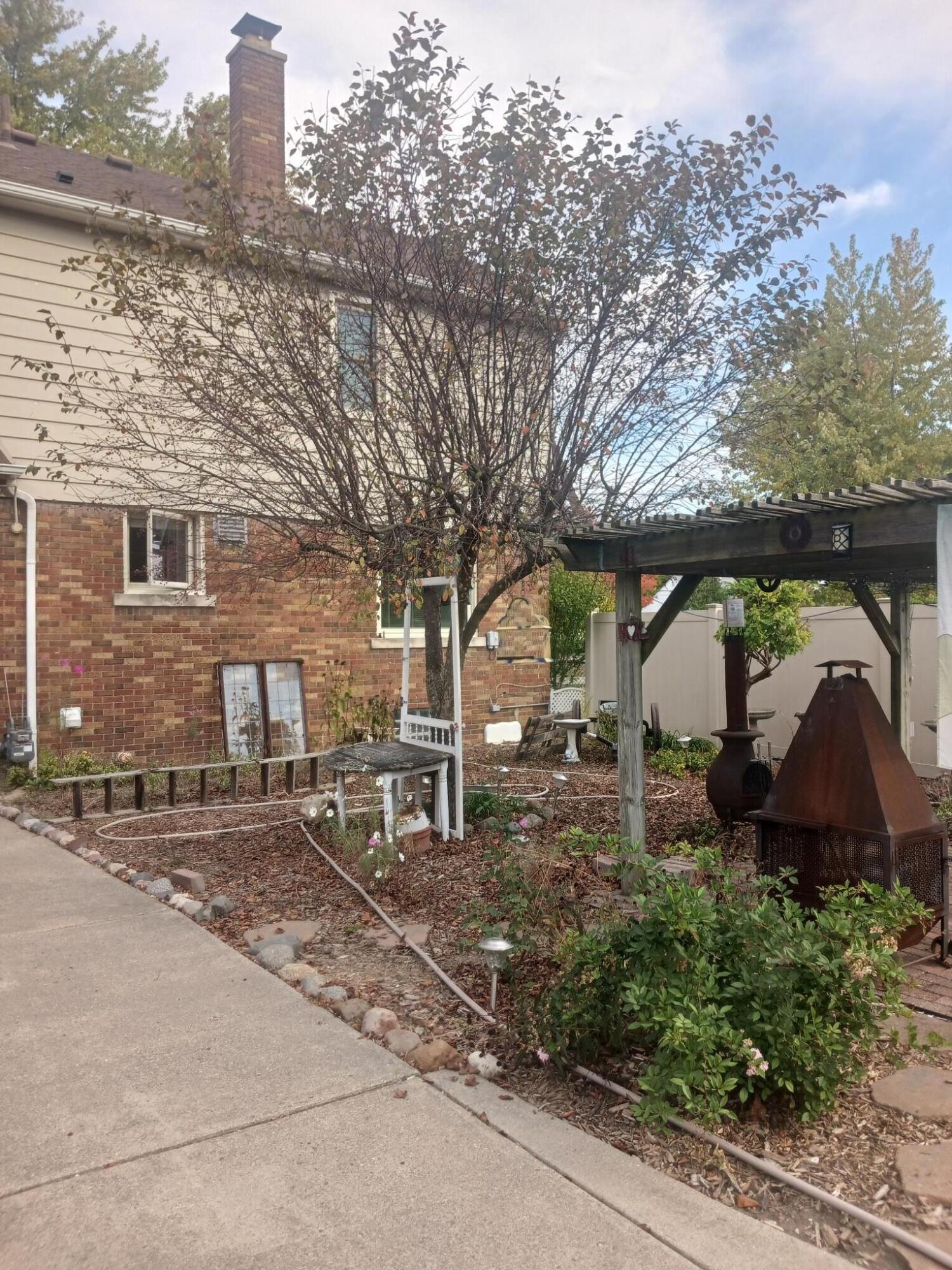 1019 Cloverlawn Boulevard