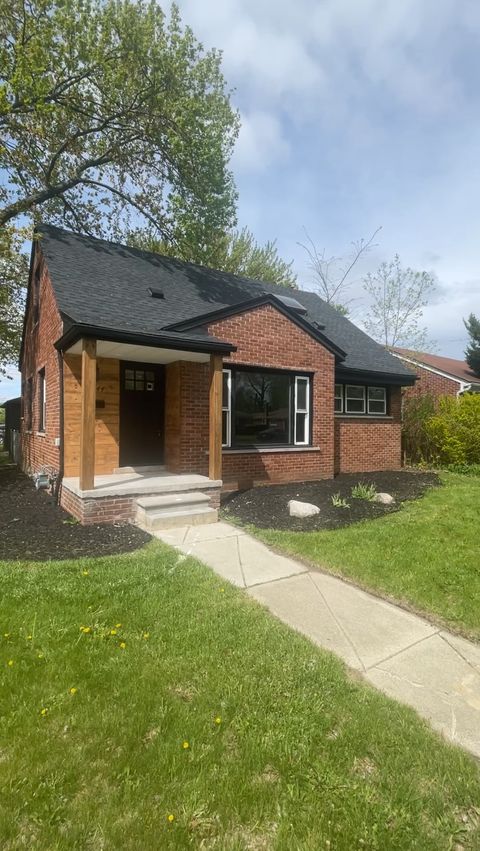 26744 W CHICAGO Redford Charter Township Wayne MI 48239
