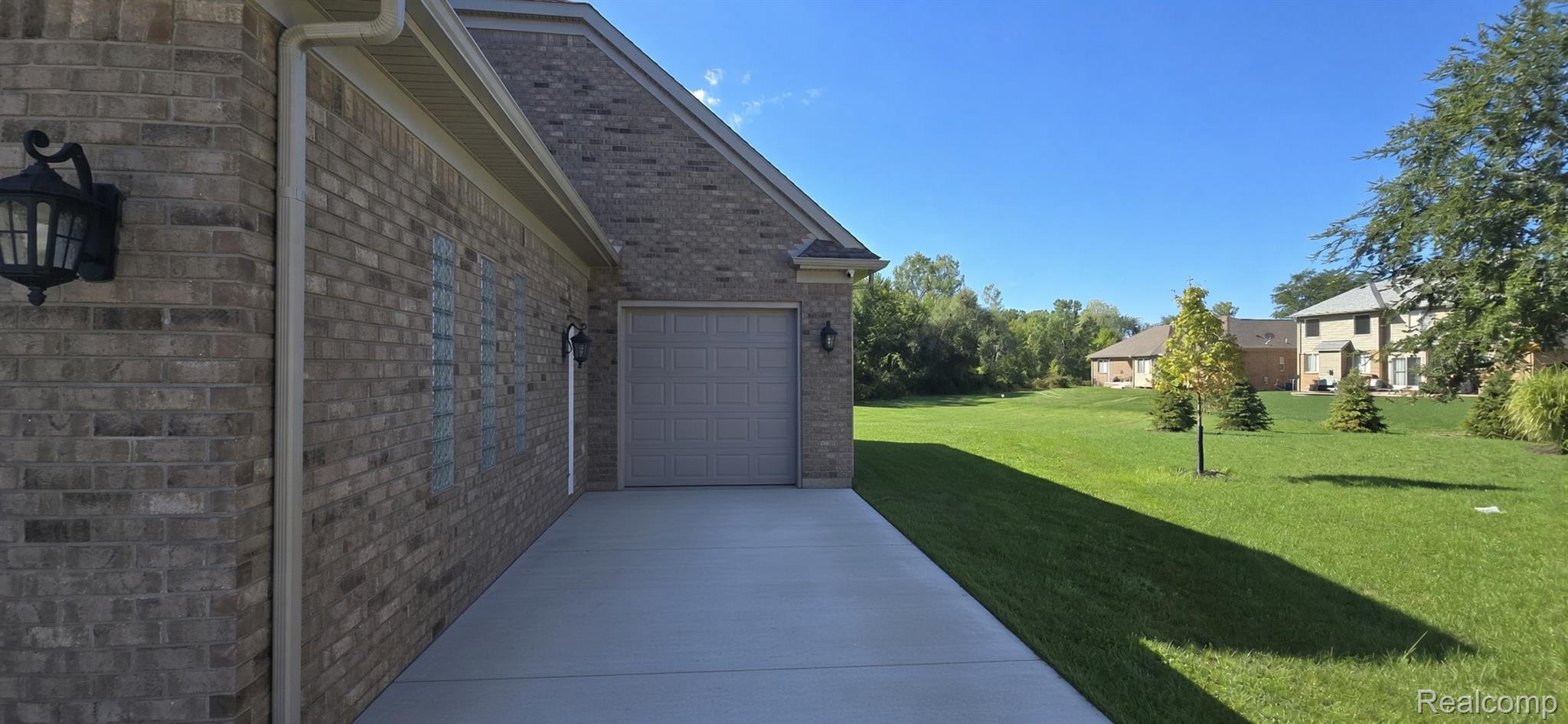 16080 Royal Park Drive S