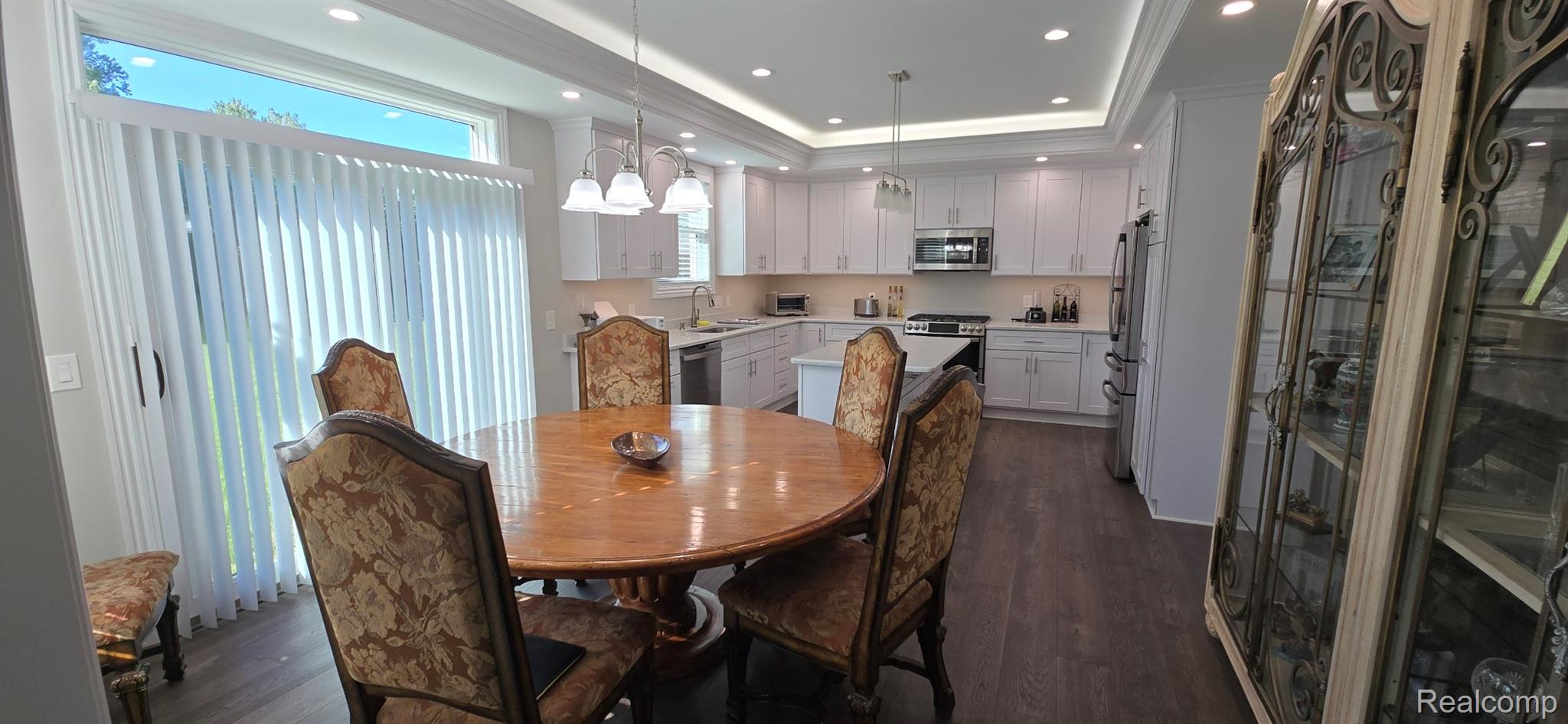 16080 Royal Park Drive S