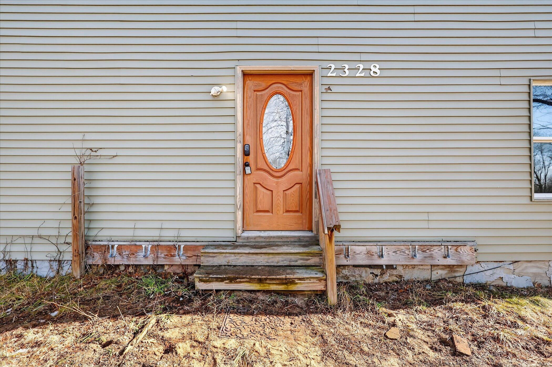 2328 Dean Lake Avenue NE