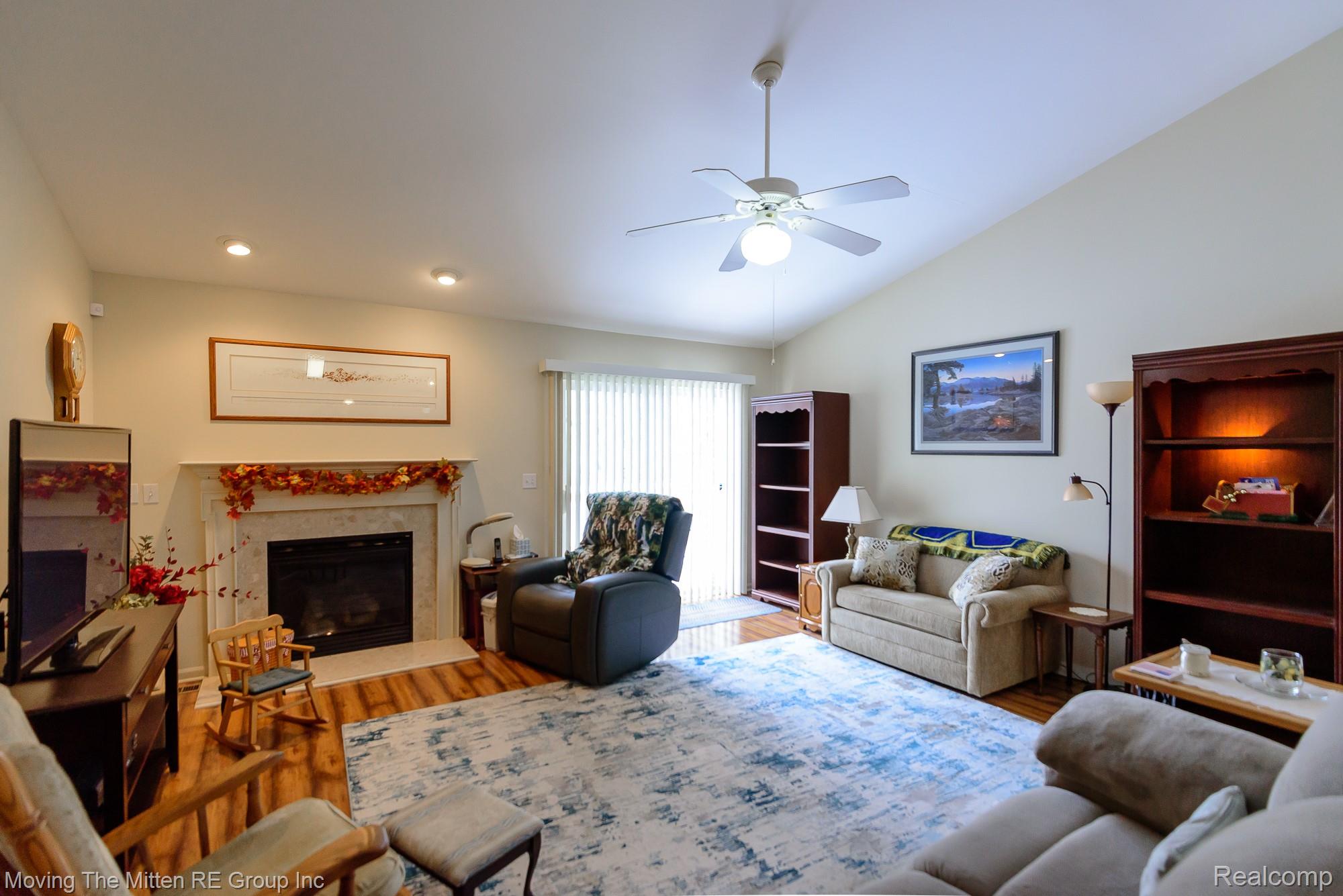 1856 N Kenwyck Drive