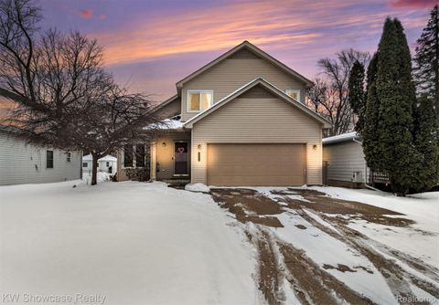 917 Iroquois Avenue Waterford Charter Township MI 48327