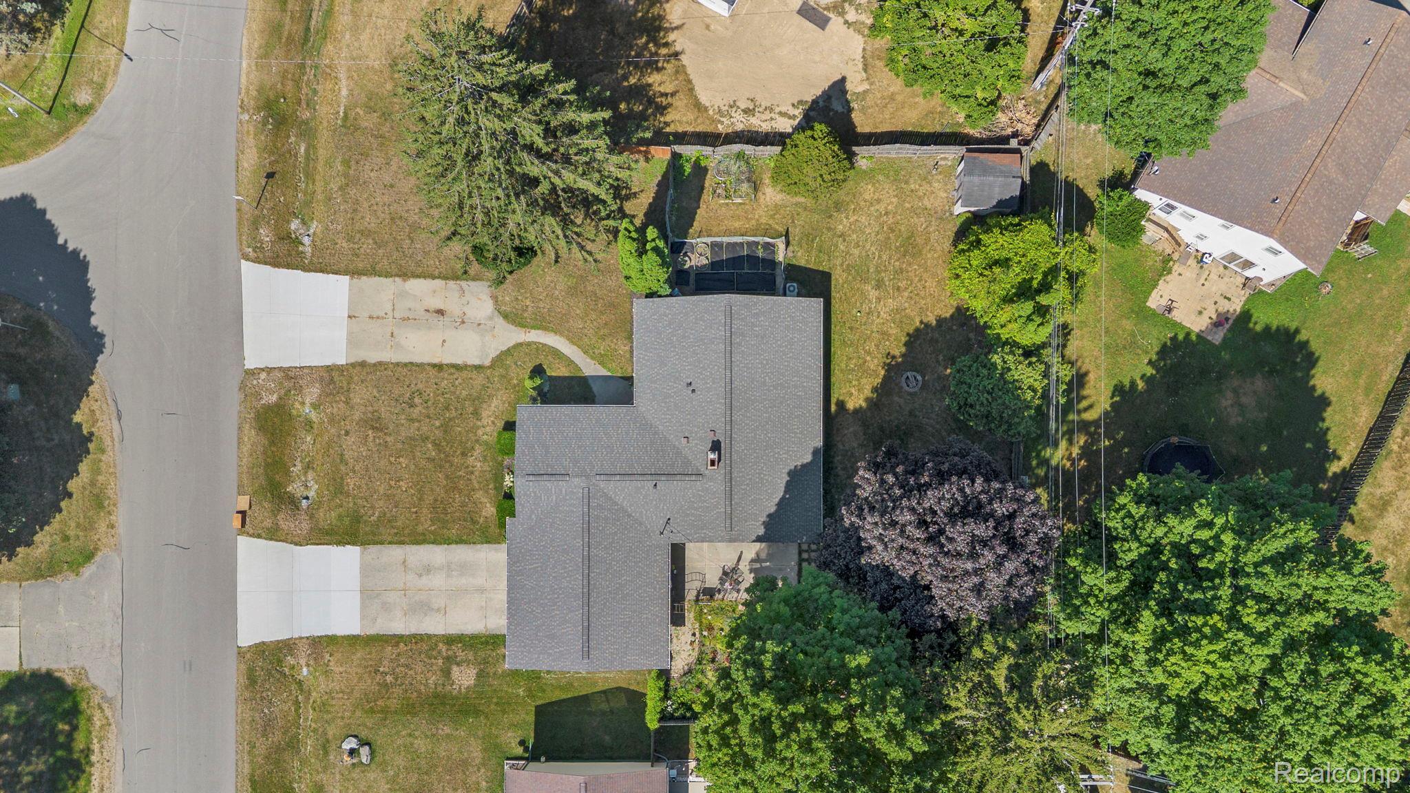 9194 Oakview Drive