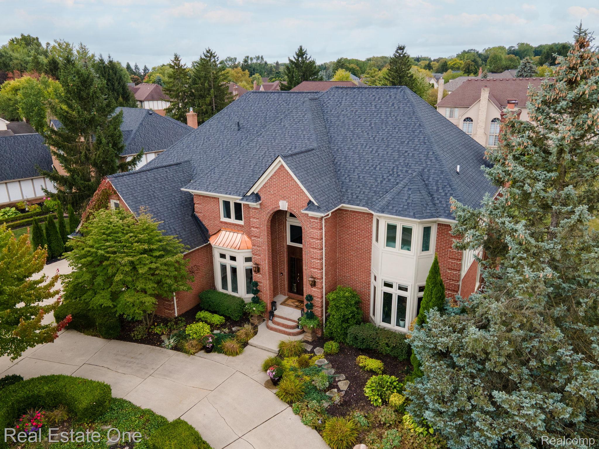 1916 Connolly Drive