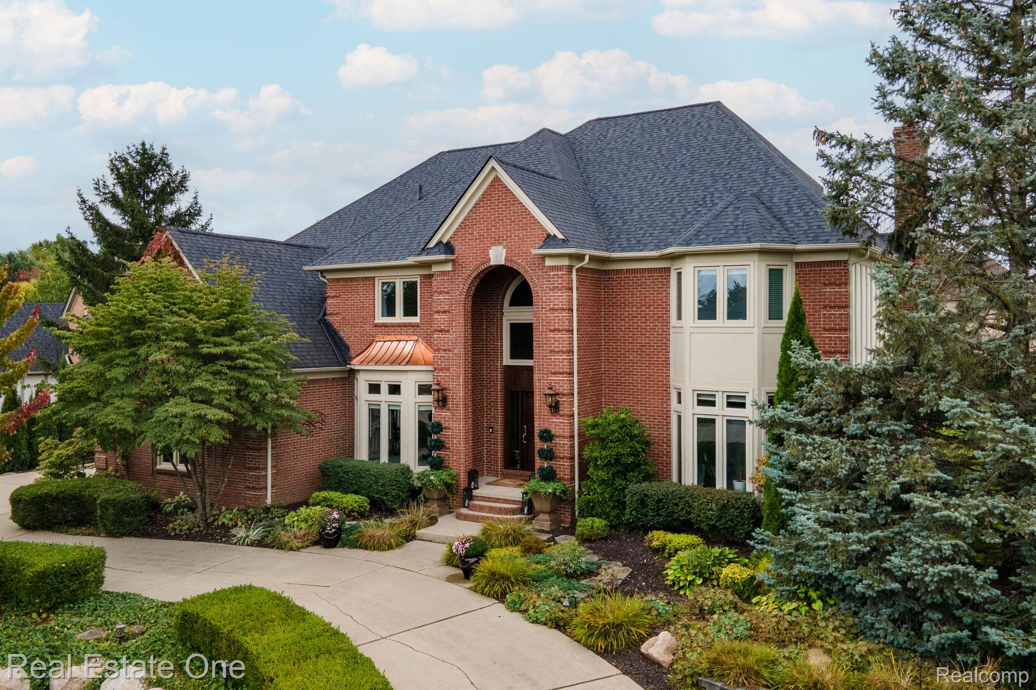 1916 Connolly Drive