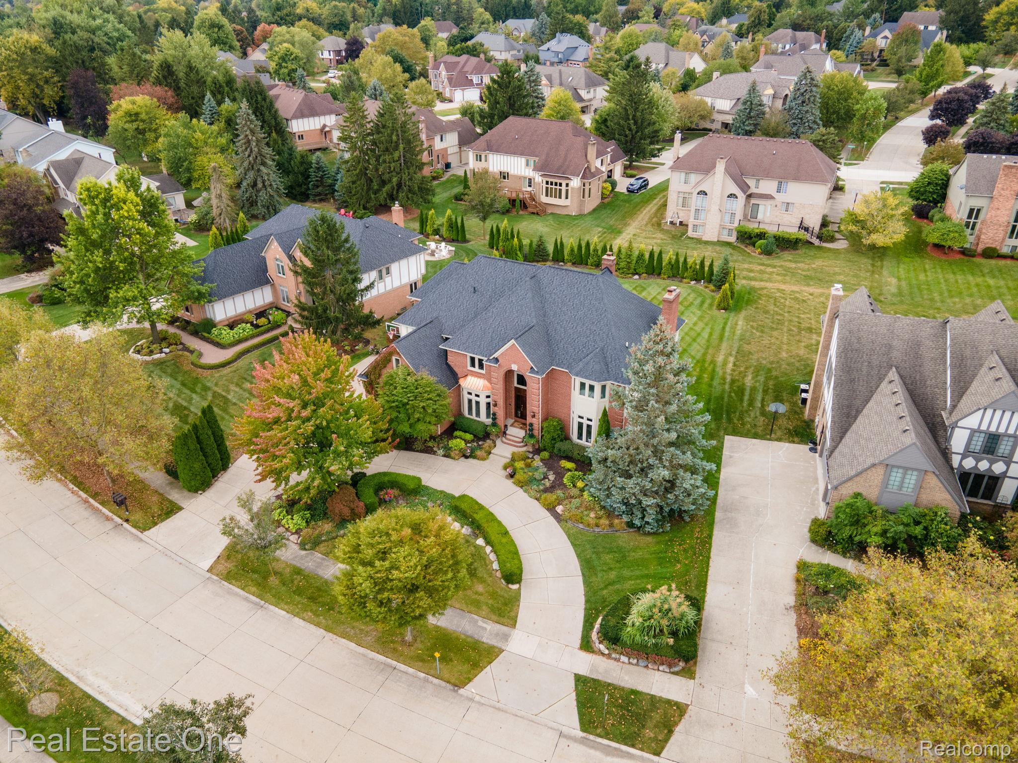 1916 Connolly Drive