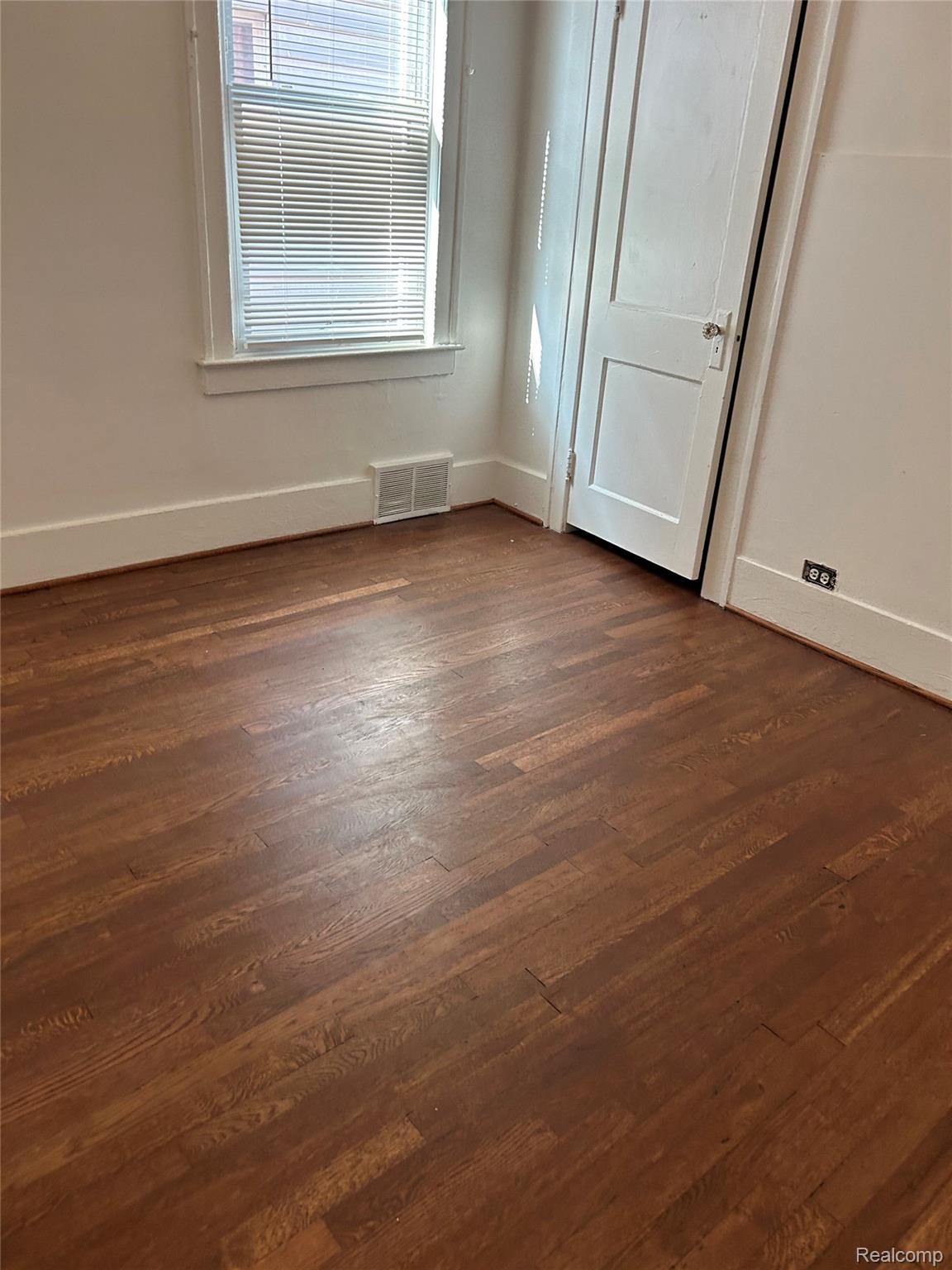 1465 Maryland Street