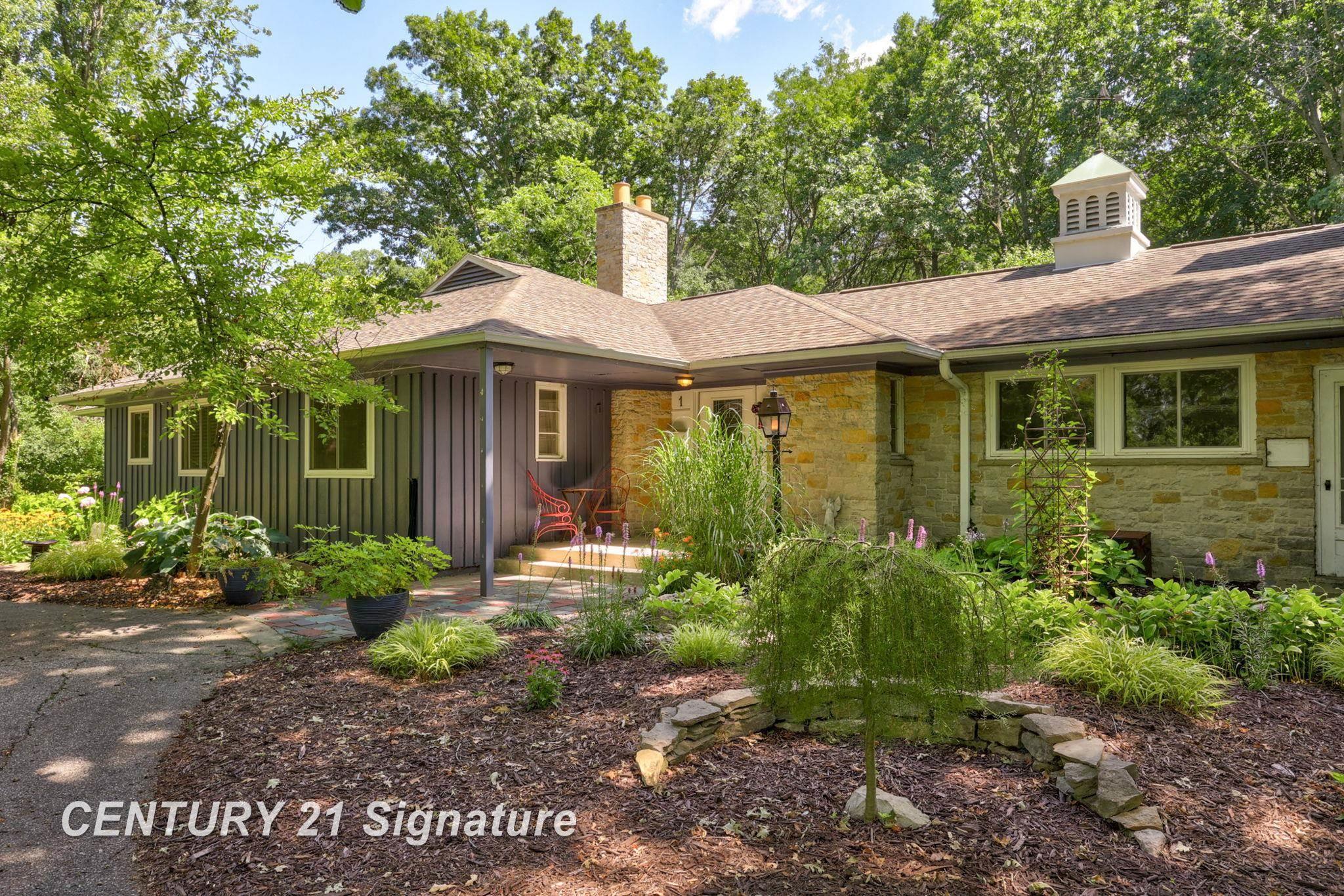 1 N Center Woods Drive