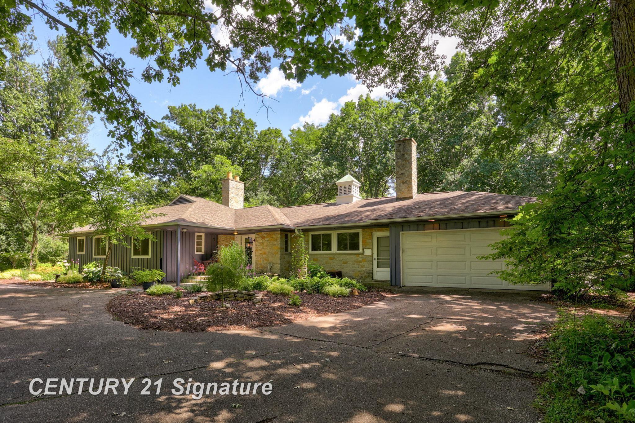 1 N Center Woods Drive