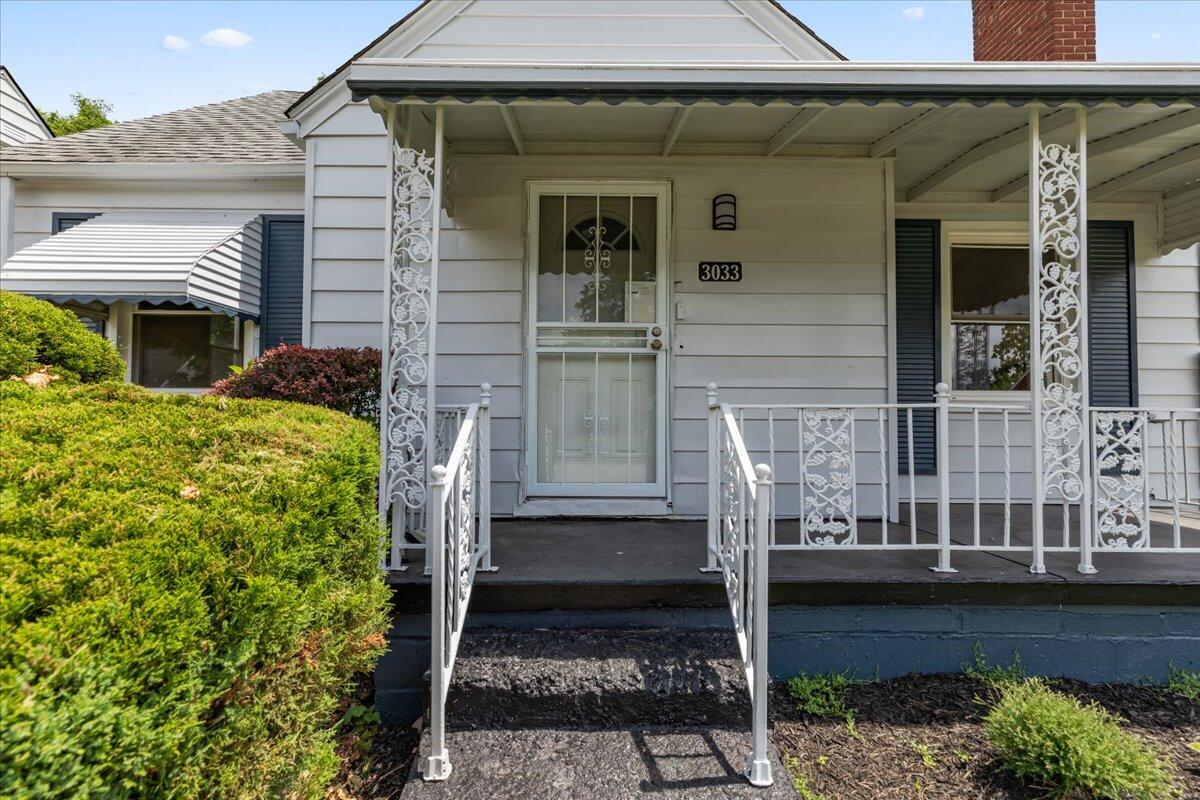 3033 Williams Street