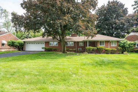19419 Coral Gables Street Southfield City MI 48076