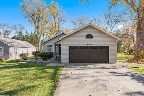 47214 Harry Street Shelby Charter Township MI 48317