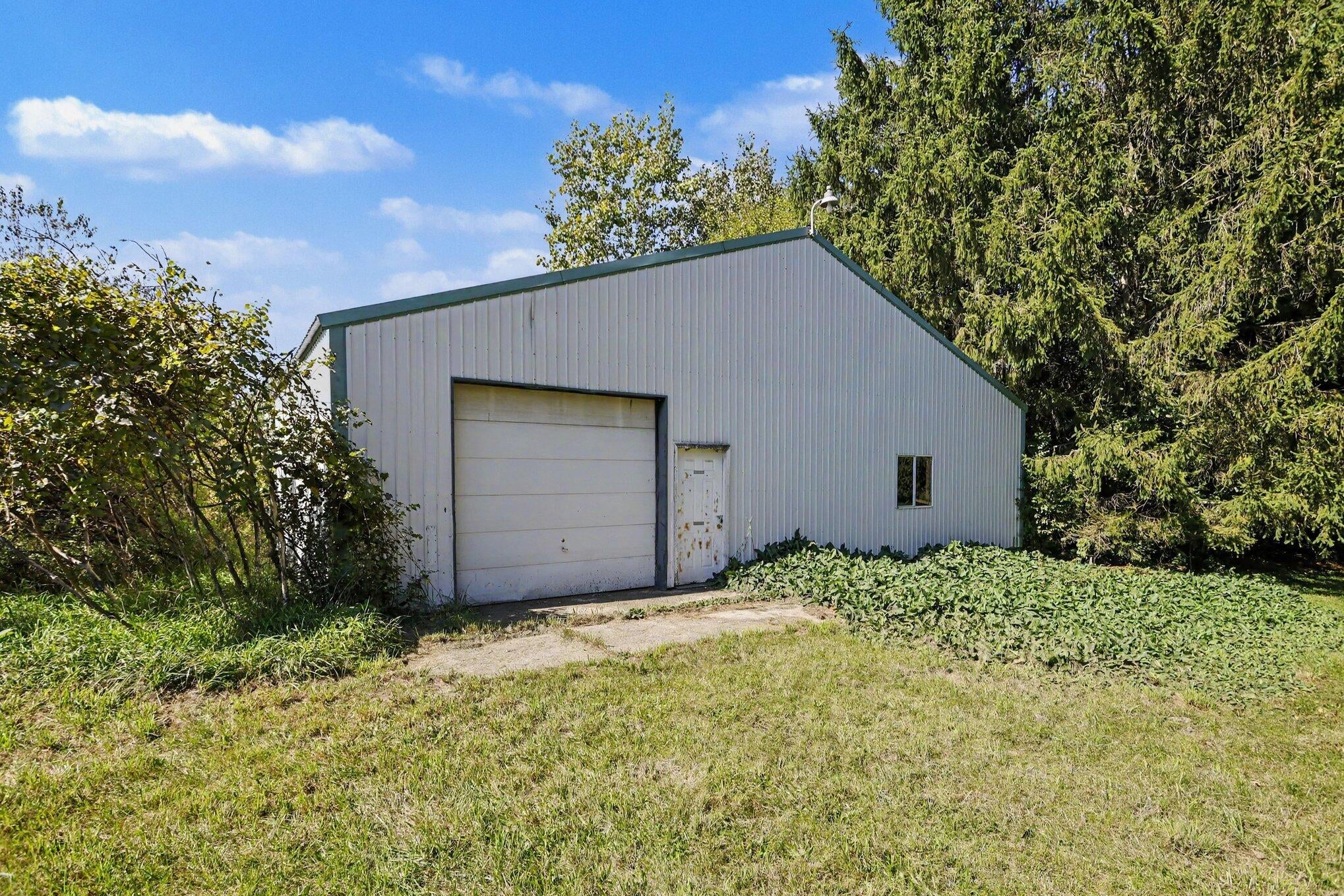 1664 Thomson Road