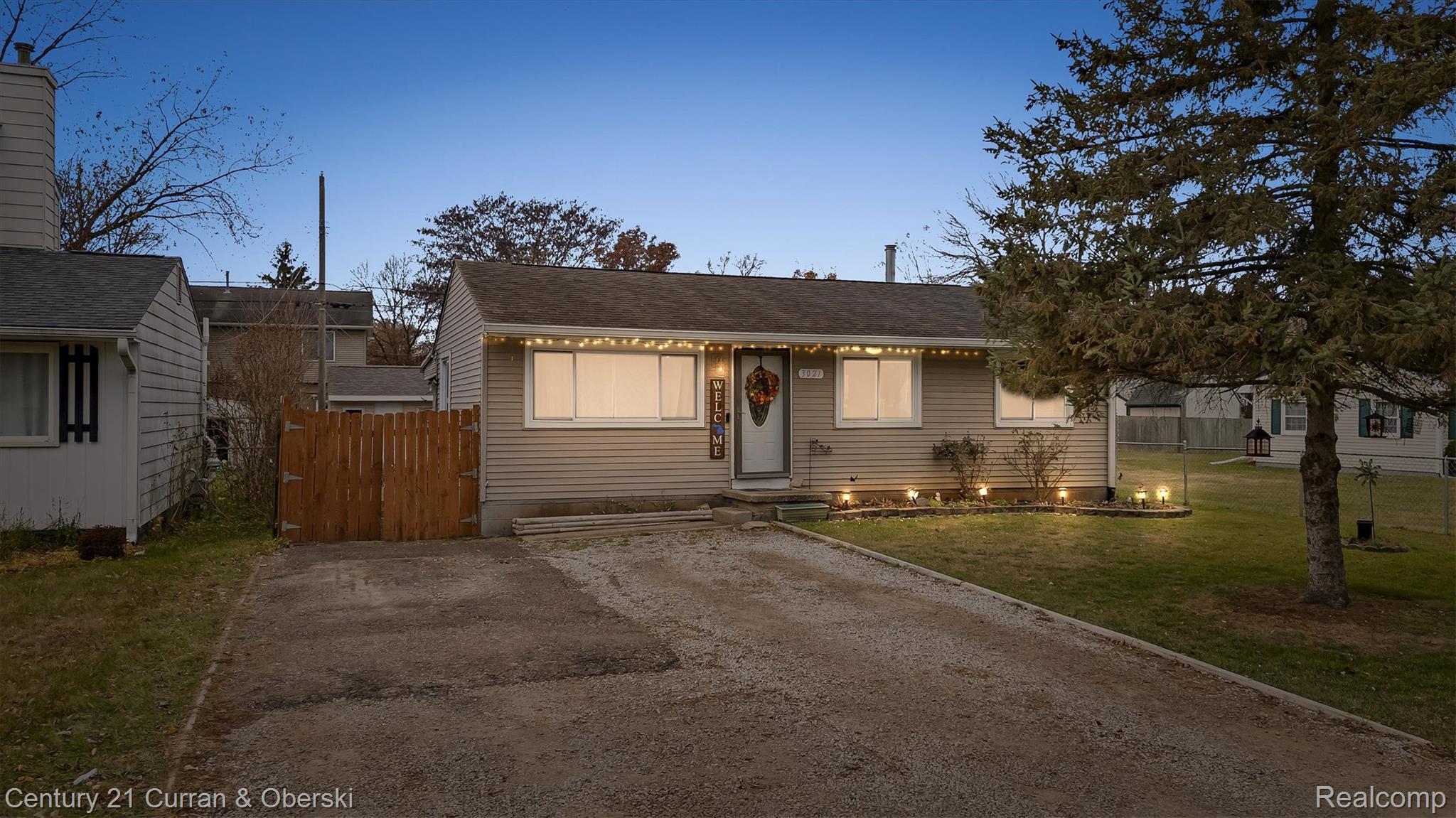 3021 Woodlawn Street