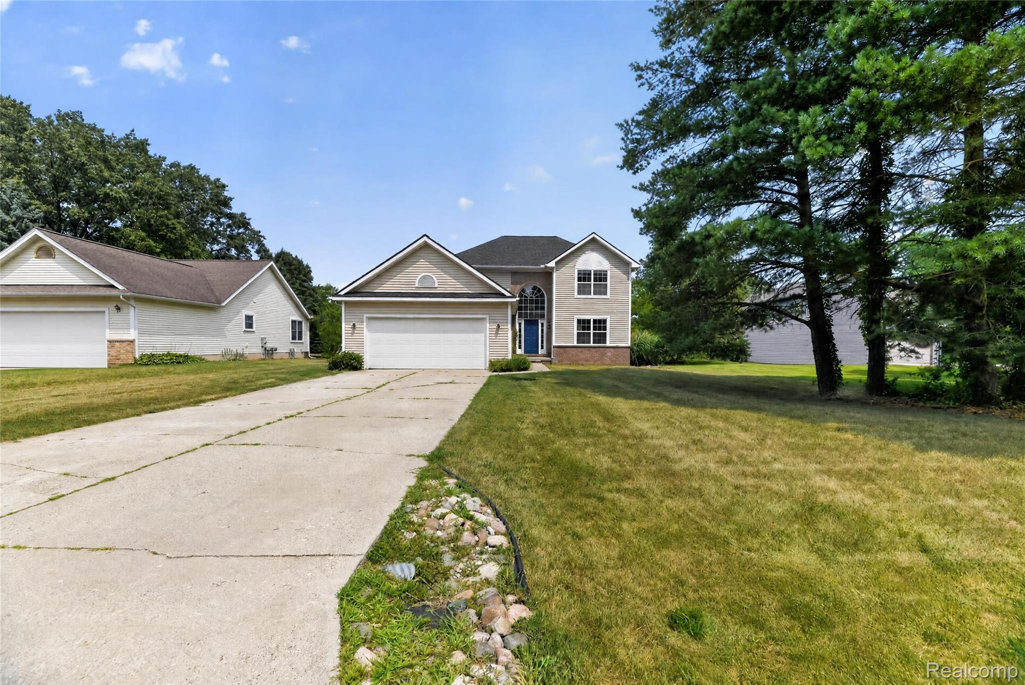 6452 Sandy Knoll