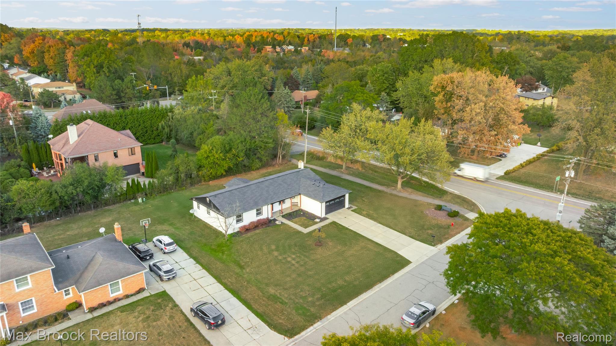 4800 Faircourt Drive